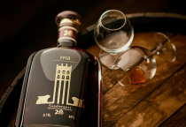 Giải mã ký hiệu trên nhãn chai: Hiểu rượu để chọn đúng