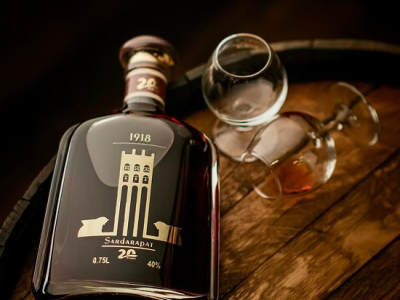 Giải mã ký hiệu trên nhãn chai: Hiểu rượu để chọn đúng